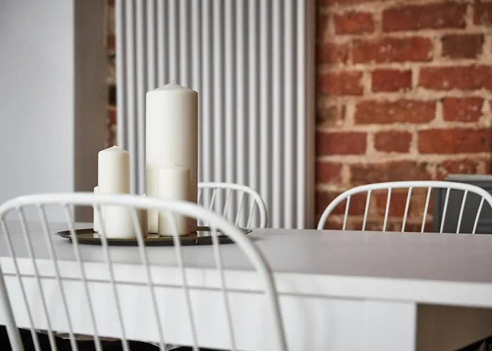 Old New - Prime Location On Main Square *