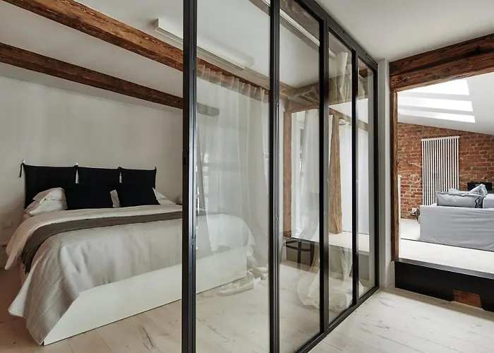 Old New - Prime Location On Main Square Kraków