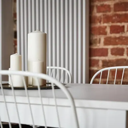 Old New - Prime Location On Main Square *