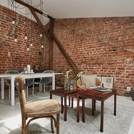 Old New - Prime Location On Main Square Krakau