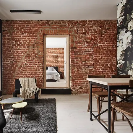 Old New - Prime Location On Main Square